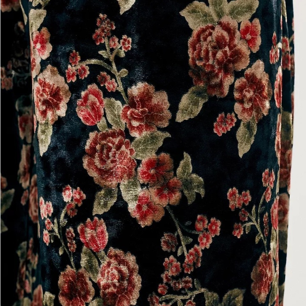 Floral Velvet Culottes - Picture 13 of 16